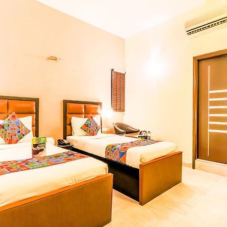 Fabhotel Conclave Boutique Нью-Дели Экстерьер фото